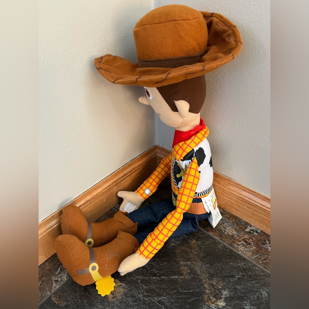 Disney Pixar iconic Woody 2010 stuffed cowboy plush with hook & loop hands. - Picture 5 of 12